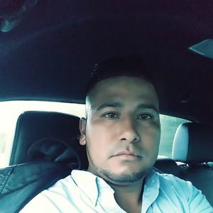 Meet your Posher, Carlos